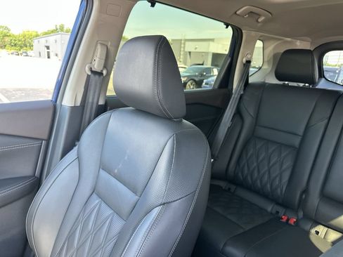Used 2023 Nissan Rogue Platinum w/ Platinum Premium Package FWD image 12