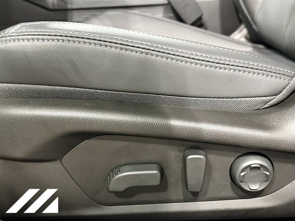 Used 2026 Subaru Outback Touring XT AWD/4WD image 22