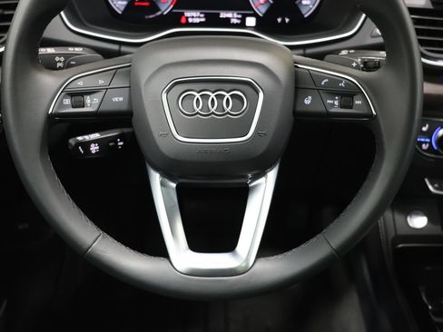 Used 2024 Audi Q5 2.0T Prestige w/ Prestige Package AWD/4WD image 17