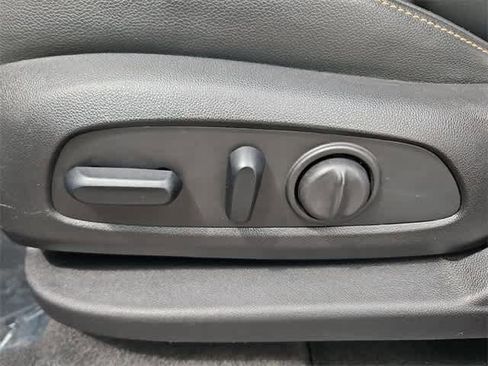 Used 2019 GMC Terrain SLT image 18