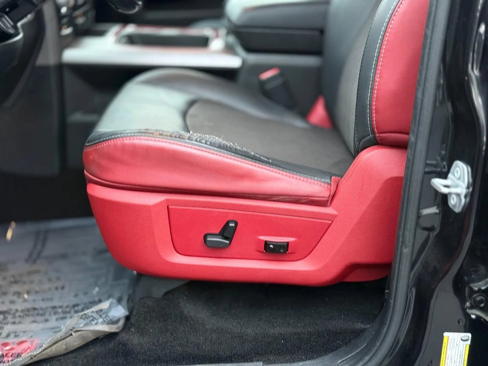 Used 2017 RAM 1500 Rebel w/ Luxury Group AWD/4WD image 30