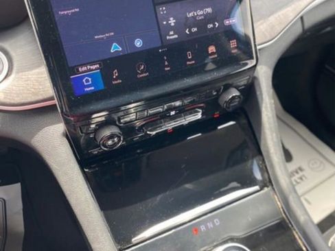 Used 2021 Jeep Grand Cherokee L Limited image 10