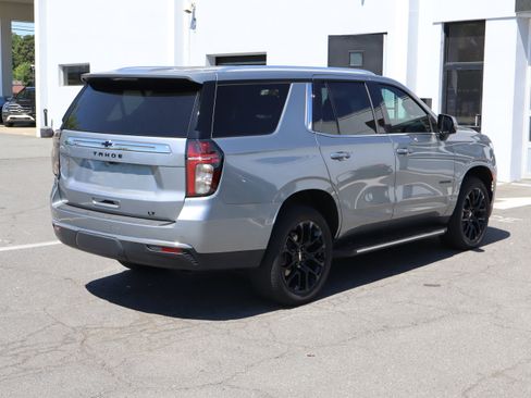 Used 2023 Chevrolet Tahoe LT w/ LT Signature Package image 10