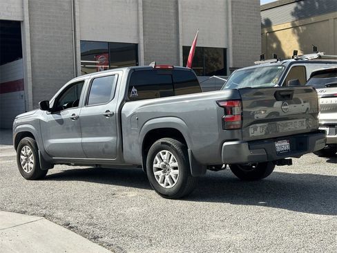 Certified 2023 Nissan Frontier SV w/ Technology Package image 4