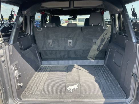 Used 2022 Ford Bronco Wildtrak image 36