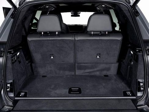 Used 2025 BMW ALPINA XB7 image 6