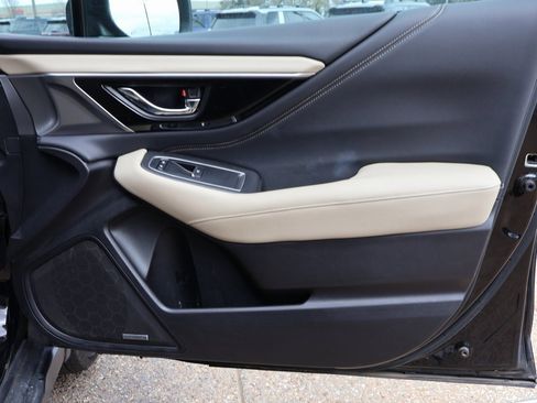 Used 2023 Subaru Outback Limited image 9