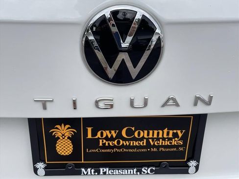 Used 2022 Volkswagen Tiguan SE FWD image 30