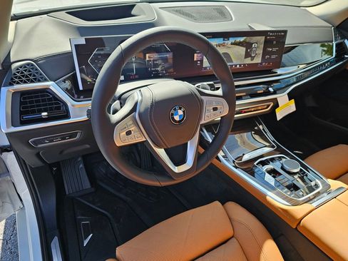 New 2026 BMW X7 xDrive40i w/ Climate Comfort Package AWD/4WD image 15
