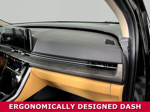 Certified 2024 Kia Carnival EX FWD image 25
