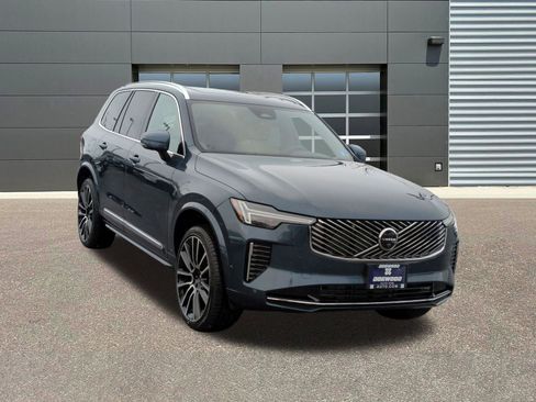 New 2026 Volvo XC90 B6 Plus AWD/4WD image 1