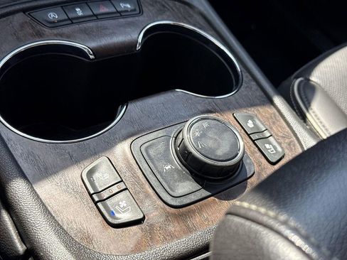 Used 2023 GMC Acadia Denali FWD image 37