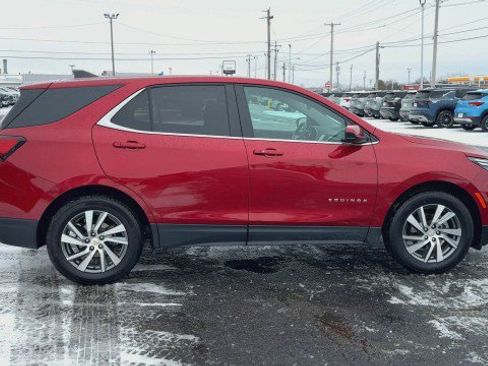 Used 2024 Chevrolet Equinox LT w/ LPO, Floor Liner Package image 9