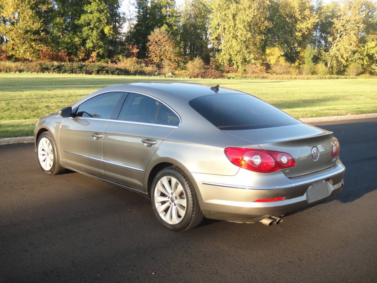 Used 2012 Volkswagen CC Sport FWD image 8