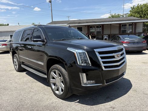 Used 2015 Cadillac Escalade ESV Luxury RWD image 5