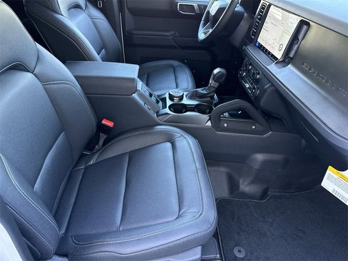 New 2025 Ford Bronco Badlands image 14