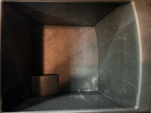 Used 2018 Hyundai Elantra SE w/ SE Connectivity Package 04 image 28