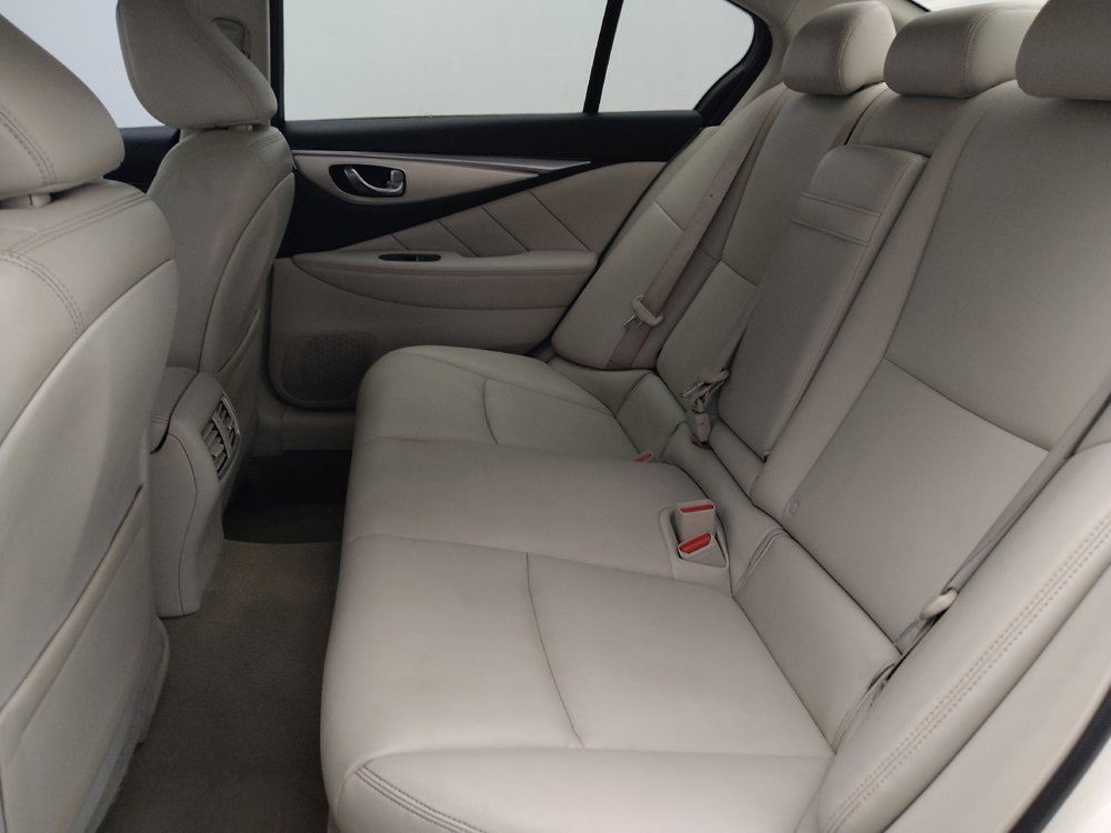 Used 2019 INFINITI Q50 Luxe w/ Essential Package (3.0T Luxe) RWD image 18