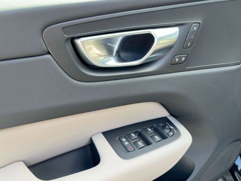 New 2026 Volvo XC60 B5 Core image 21