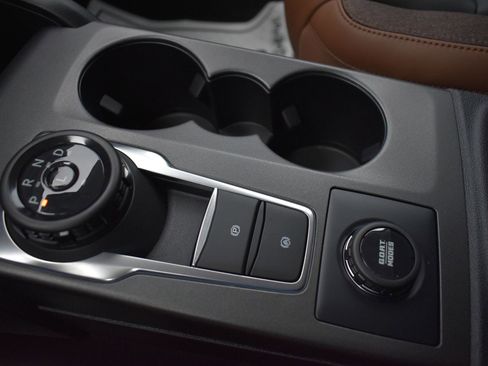 New 2025 Ford Bronco Sport Outer Banks w/ Outer Banks Tech Package+ image 38