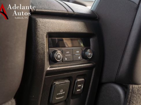 Used 2022 Chevrolet Traverse Premier image 10