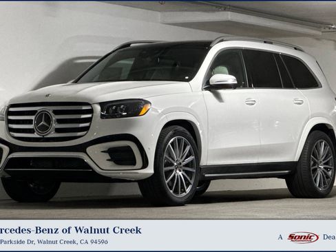 New 2026 Mercedes-Benz GLS 580 4MATIC image 1