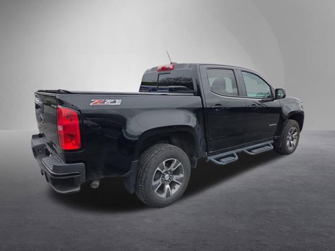 Used 2019 Chevrolet Colorado Z71 AWD/4WD image 3