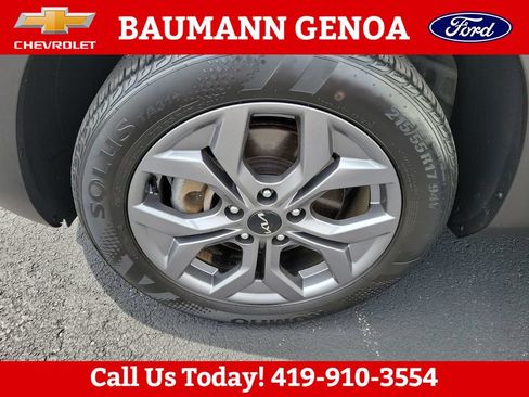 Used 2024 Kia Seltos S AWD/4WD image 27