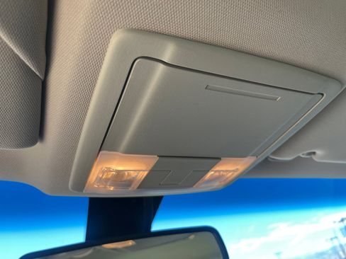 Used 2017 Ford Taurus SEL w/ Equipment Group 201A image 33