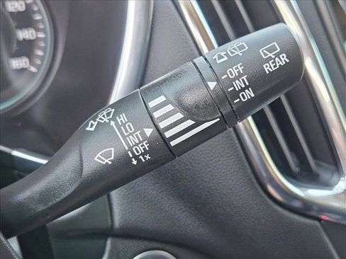 Used 2022 Chevrolet Equinox LT image 16