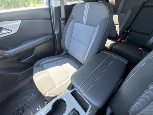 Certified 2025 Chevrolet Blazer LT AWD/4WD image 20