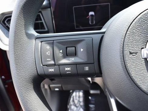 New 2025 Nissan Kicks SV w/ SV Premium Package image 18