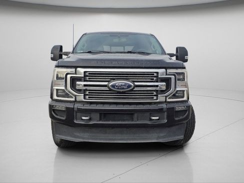 Used 2022 Ford F250 Limited w/ FX4 Off-Road Package image 3