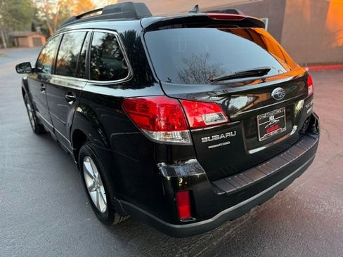 Used 2013 Subaru Outback 2.5i Limited image 6