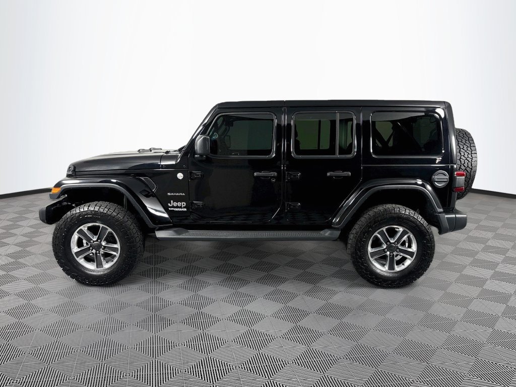 Used 2020 Jeep Wrangler Unlimited Sahara w/ LED Lighting Group AWD/4WD image 4