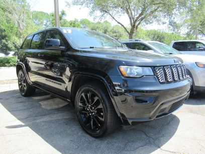 Used 2017 Jeep Grand Cherokee Altitude