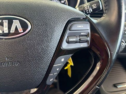 Used 2018 Kia Forte S FWD image 16
