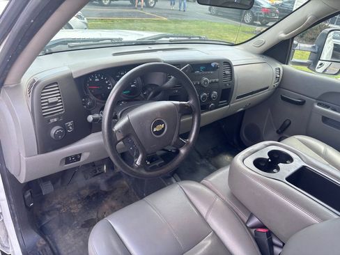 Used 2012 Chevrolet Silverado 1500 W/T AWD/4WD image 16