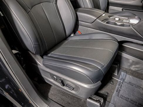 Used 2023 INFINITI QX60 Luxe w/ Performance Audio Package image 25