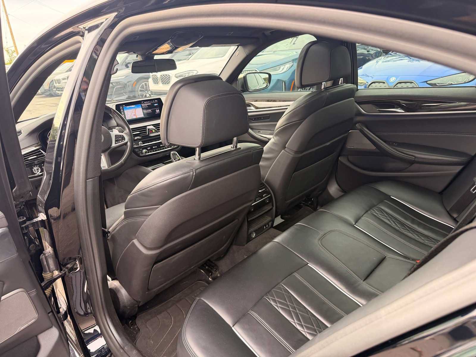 Used 2020 BMW M550i xDrive w/ Dynamic Handling Package AWD/4WD image 22