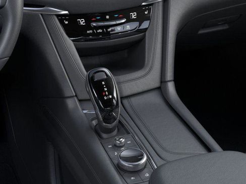 New 2025 Cadillac XT6 Luxury image 25