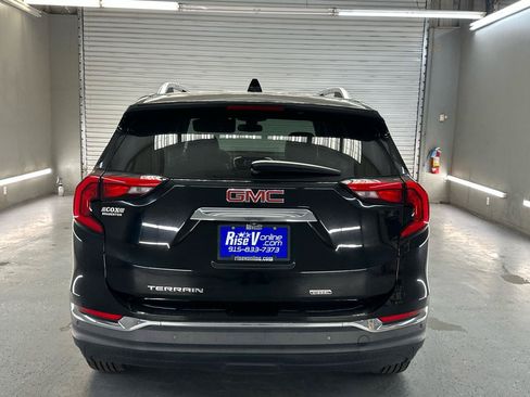 Used 2019 GMC Terrain SLT w/ Infotainment Package II FWD image 4