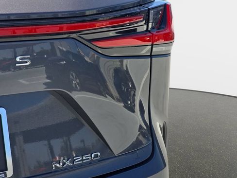 Used 2024 Lexus NX 250 FWD w/ Towing Package (2000 Lbs) image 30