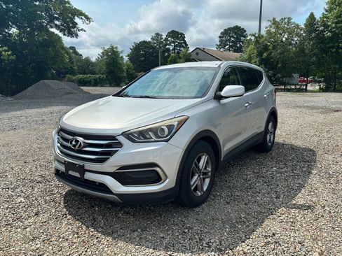 Used 2017 Hyundai Santa Fe Sport FWD image 9