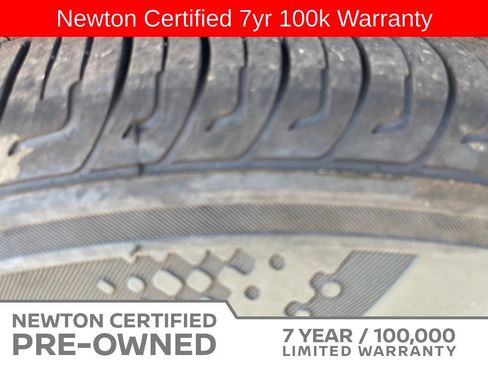 Used 2025 Nissan Versa S w/ Trunk Package FWD image 12