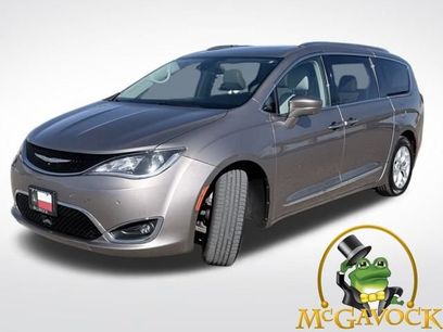 Used 2018 Chrysler Pacifica Touring-L Plus w/ Advanced Safetytec Group