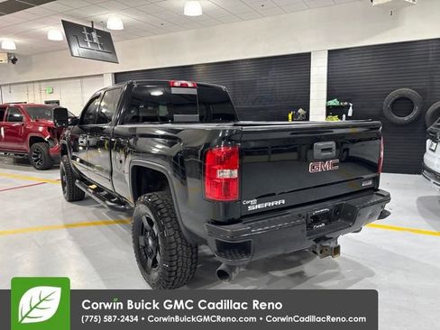 Used 2018 GMC Sierra 2500 SLT w/ All Terrain HD Package AWD/4WD image 6
