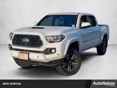 Used 2019 Toyota Tacoma TRD Sport w/ Technology Package AWD/4WD image 1