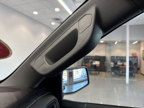 Used 2020 Chevrolet Silverado 1500 Custom Trail Boss w/ Custom Convenience Package AWD/4WD image 34