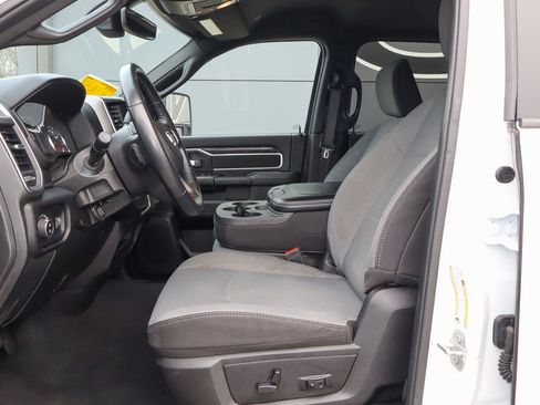 Used 2024 RAM 2500 Big Horn image 7